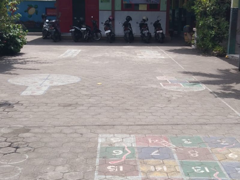 Halaman Sekolah